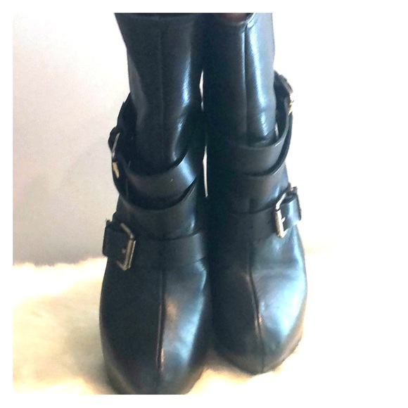 Report Signature Booties - Picture 6 of 7